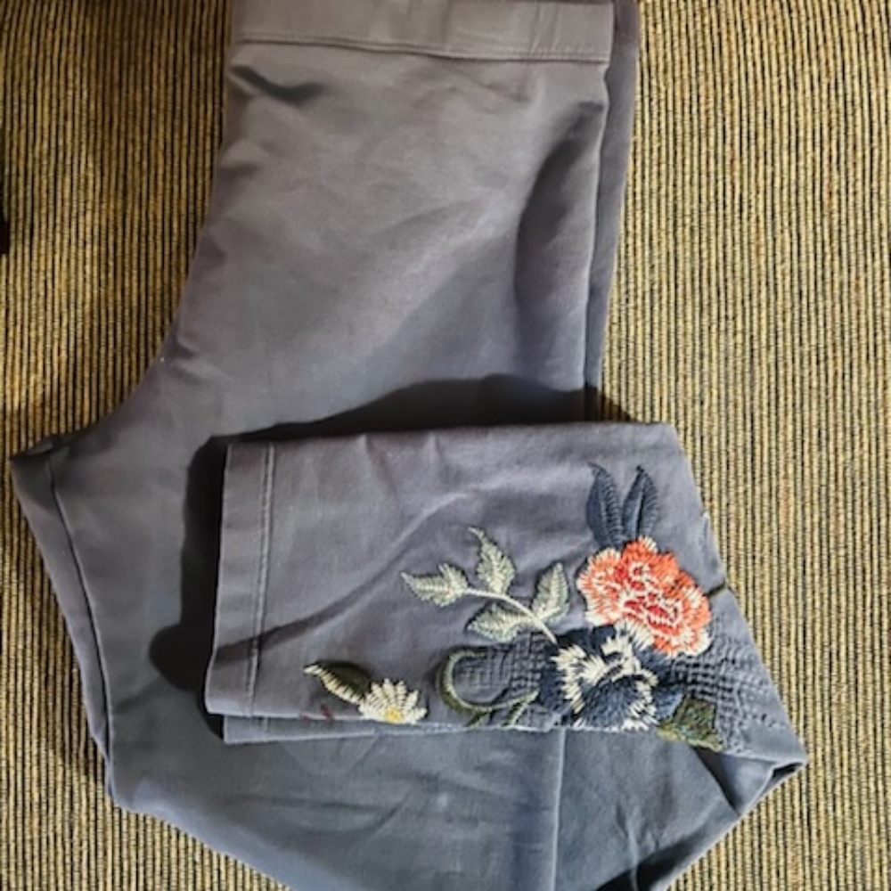 Johnny Was Embroidered Leggings - Picture 5 of 8